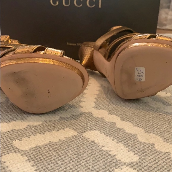 Gucci Napa Silk Gold platform heels sz 6 - Picture 6 of 8